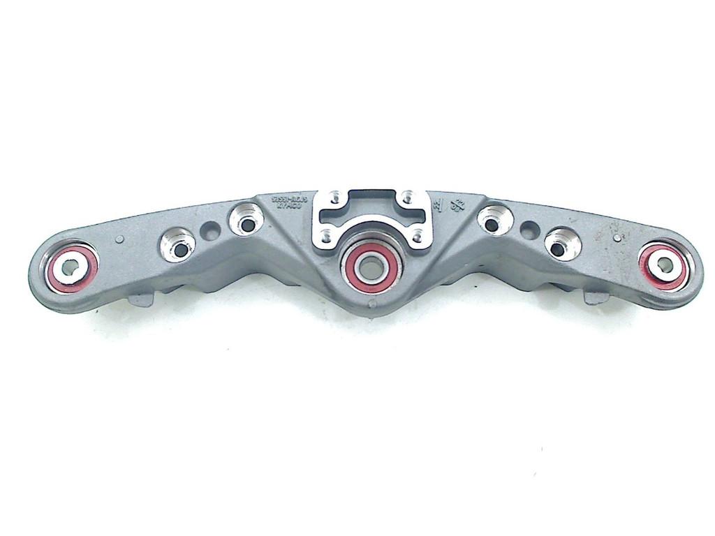 VOORVORK T-STUK Kymco CV3 2023 (01-2023/-), Dhr. S. di Majo, Gebruikt, Info@cama-motorparts.nl, P.J. Troelstraweg 8 8
3144 CX  MAASSLUIS, NL