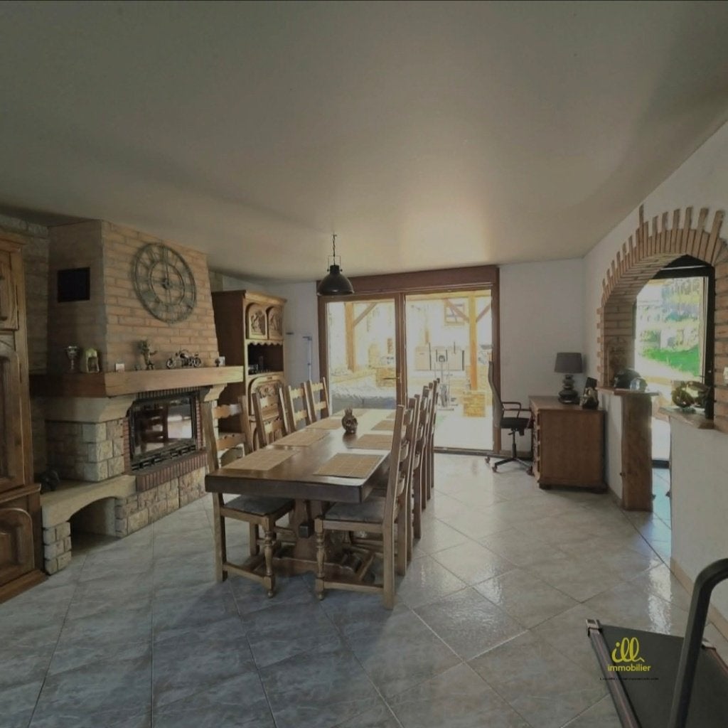 Huis van 218m² met overdekt terras, France, Tot 200 m², 218 m², 180 kWh/m²/jaar