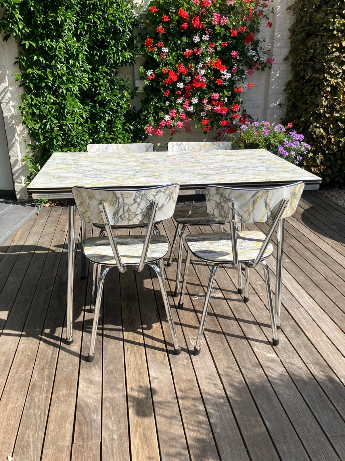 Vintage keukentafel + stoelen, Ophalen