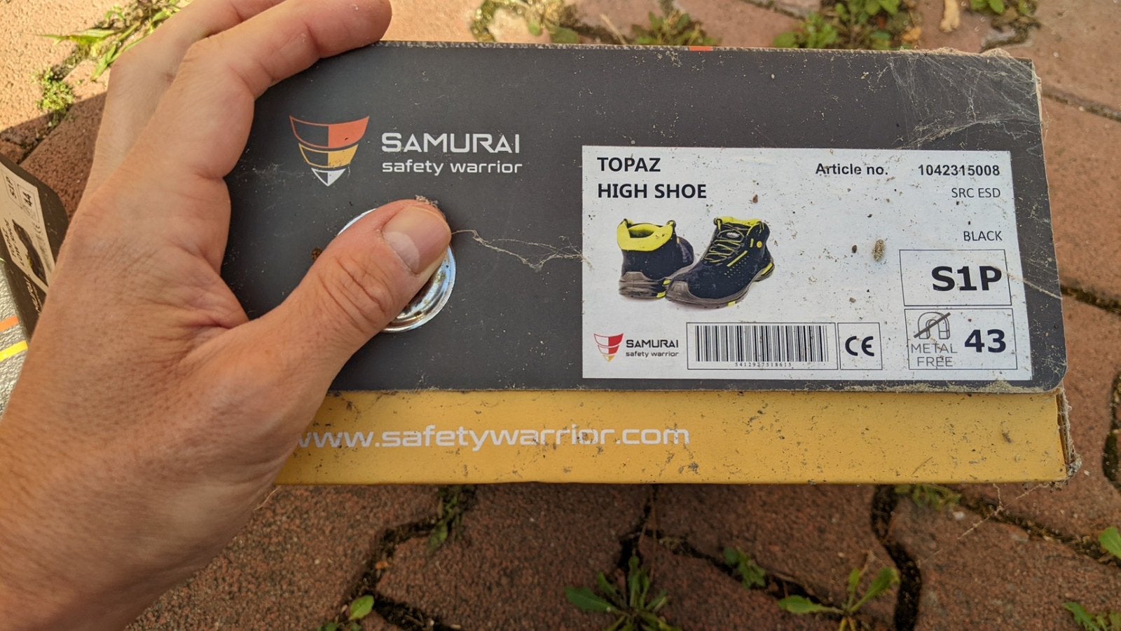 Vend nouvelle bottine de sécurité haute point 43, Enlèvement