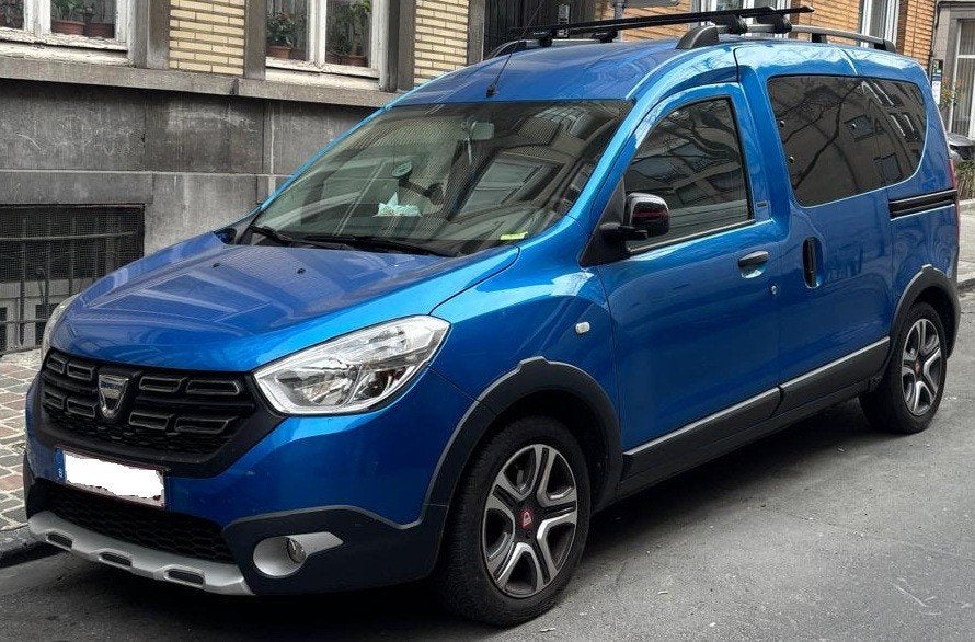 DACIA DOKKER, Auto's, 360° camera, Stof, 4 cilinders, Blauw