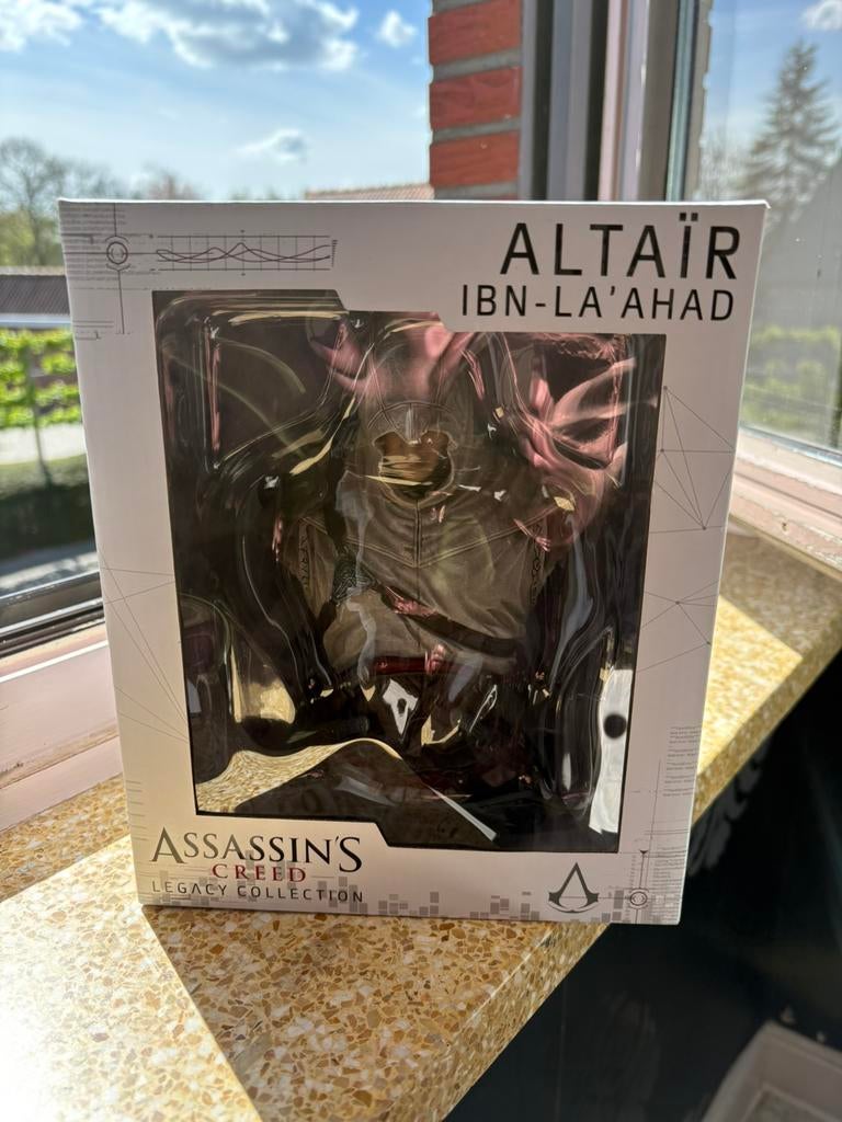 Altaïr Legacy collection, Collections, Statues & Figurines, Comme neuf, Fantasy, Enlèvement