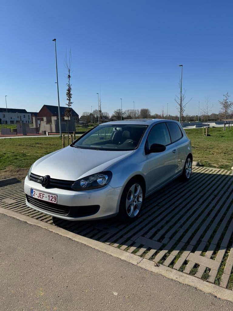 Volkswagen Golf 1.6 Essence 2009 – Automatique, Auto's, Volkswagen, Bedrijf, Golf, Open dak, Benzine, Euro 5, Automaat, Ophalen