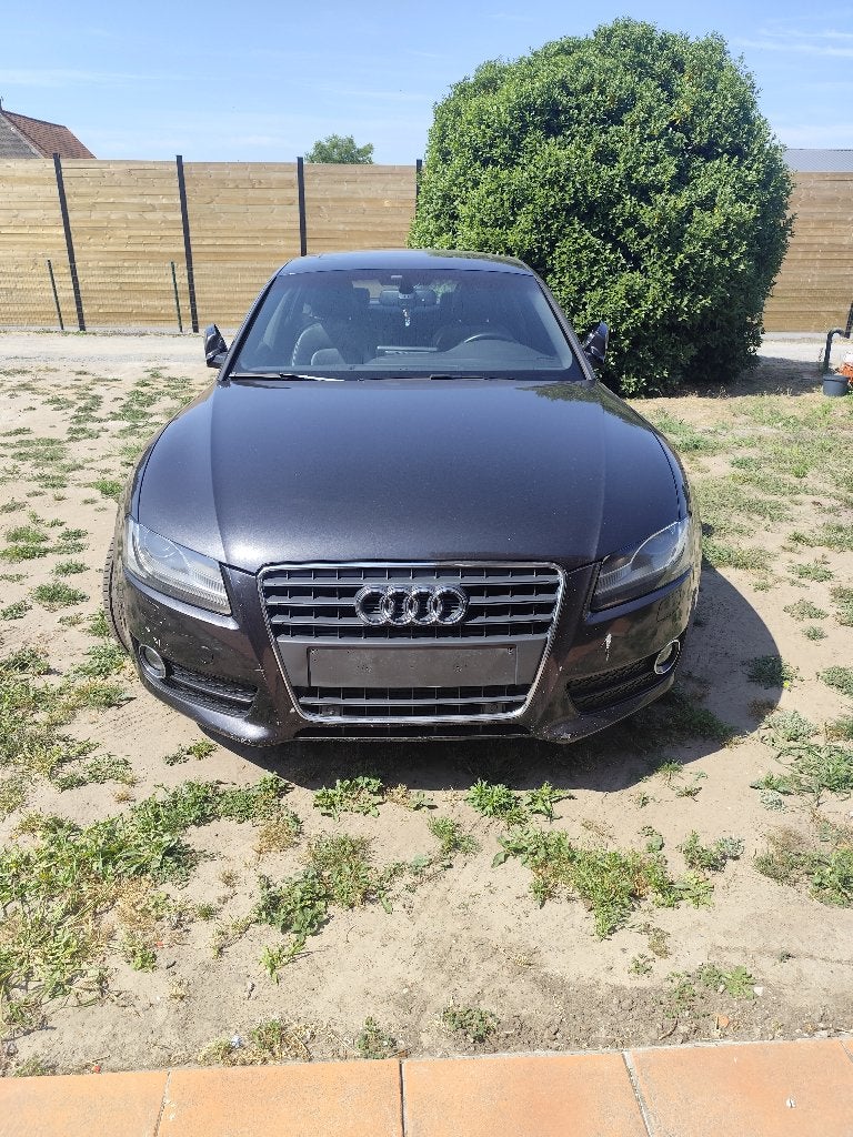 Audi A5 1.8 TFSİ 2011, Auto's, Zwart, 4 cilinders, Lichtsensor, 0 kg