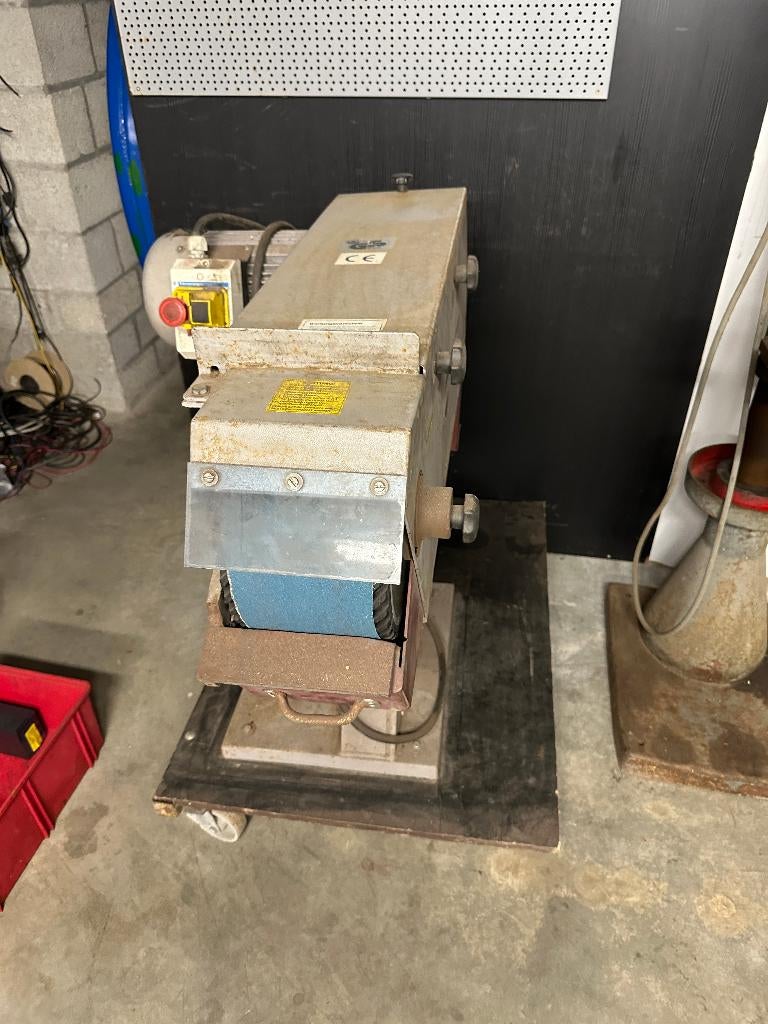 bandschuurmachine, Bricolage & Construction, Outillage | Ponceuses, Enlèvement, Ponceuse à bande