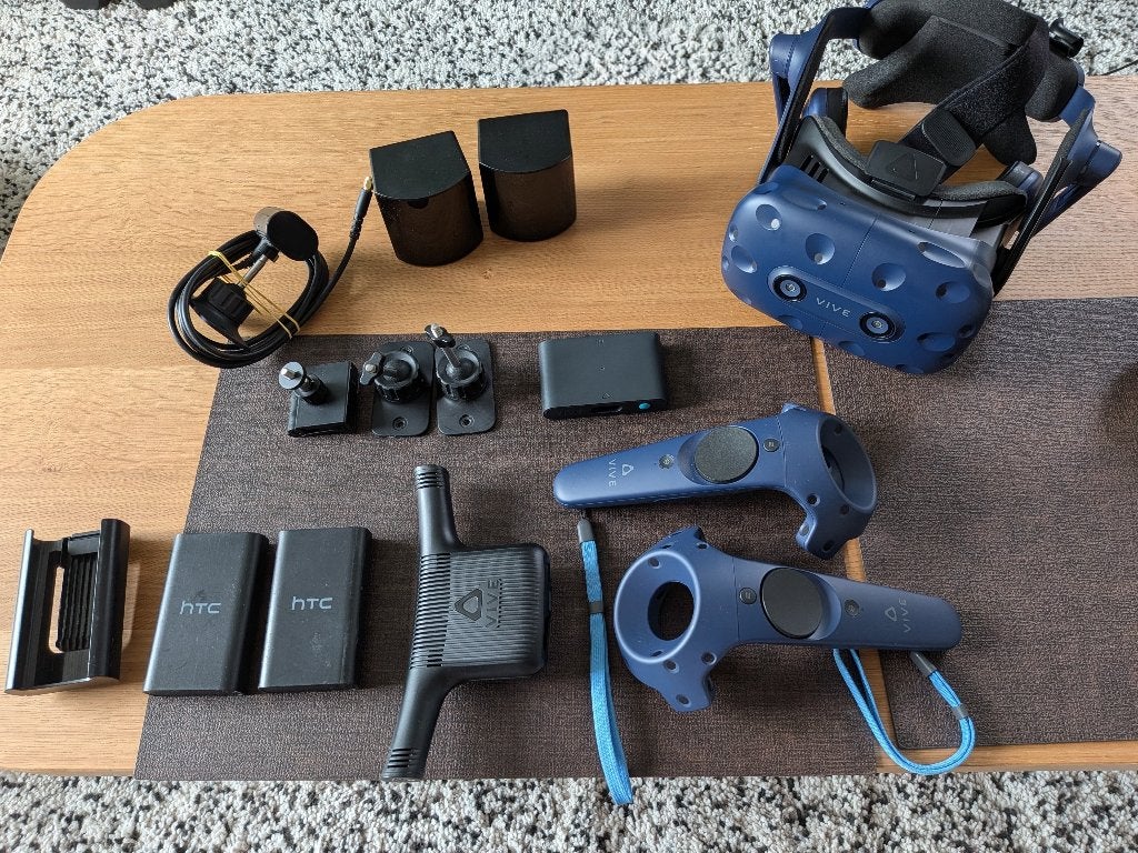 HTC vive pro + extra's, Games en Spelcomputers, Ophalen, Gebruikt, VR-bril, Pc