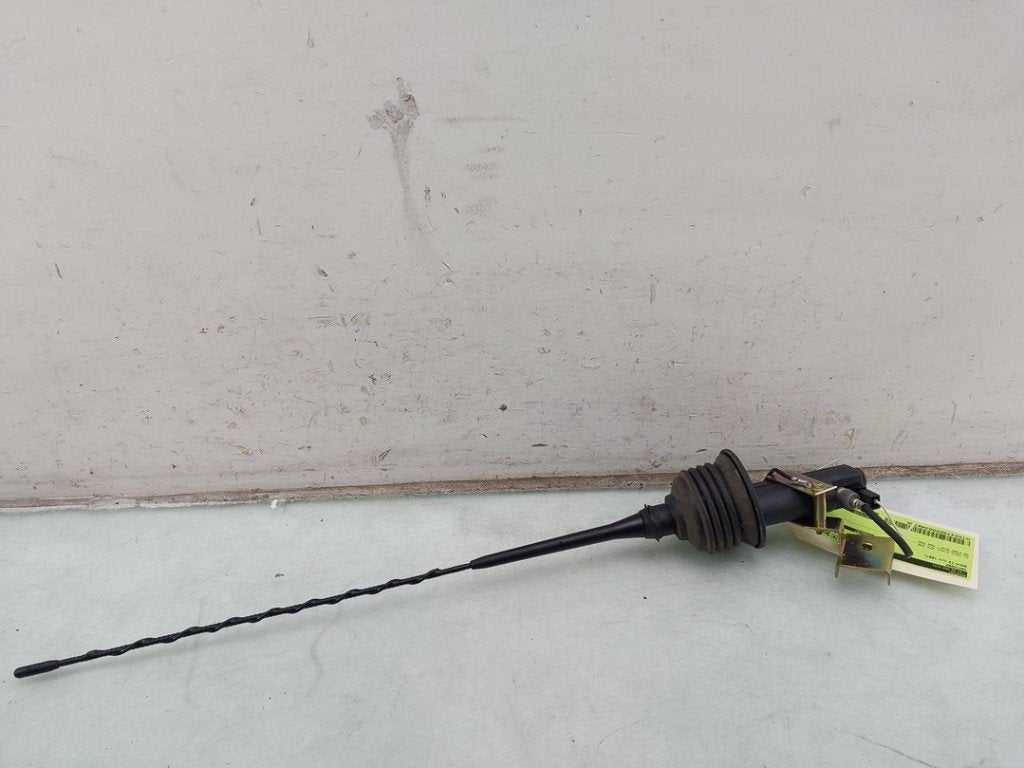 ANTENNE BMW Z3 Roadster (E36 / 7) (|65218375159|), Utilisé, BMW, Petuelring 130
80809  München, DE, Bayerische Motoren Werke AG