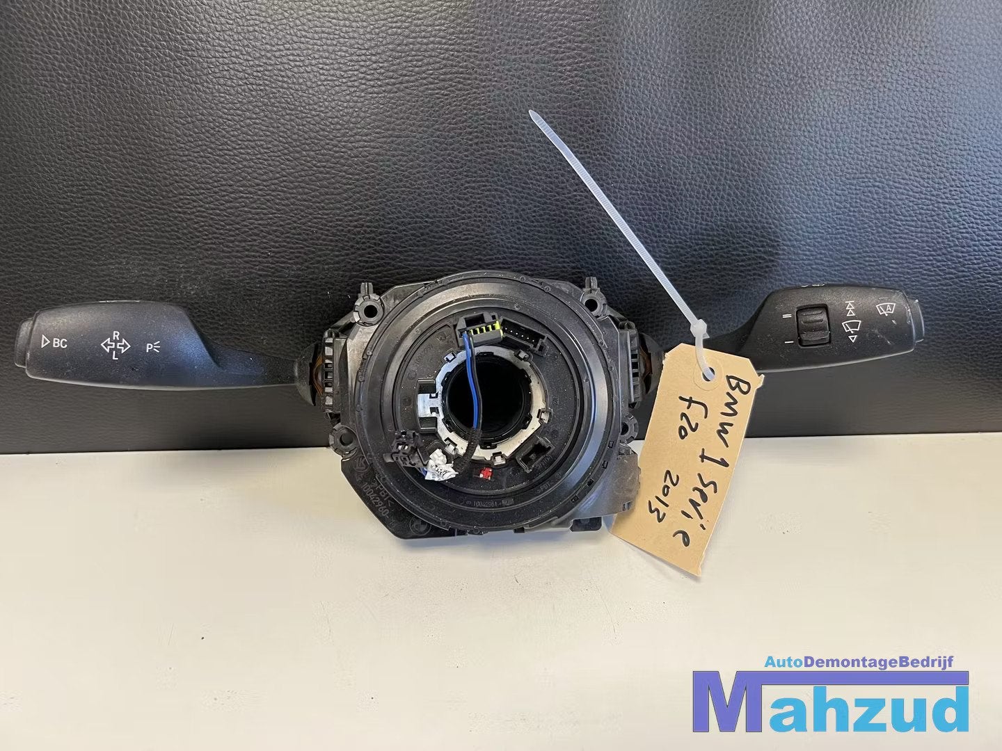 BMW 3 SERIE F30 F80 Stuurkolom combischakelaar 1009389902, Autos : Pièces & Accessoires, Petuelring 130
80788  Munich, DE, Info@bmw.de