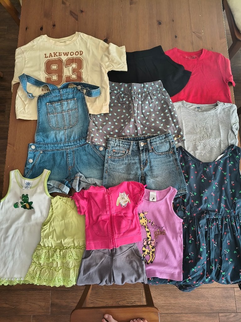 Pakket meisjeskleren zomer: t-shirt, rok, salopette vanaf €1, Kinderen en Baby's, Kinderkleding | Kinder-kledingpakketten, Gebruikt