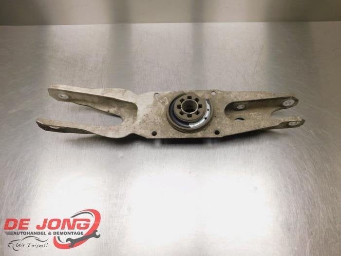 Cuvette de ressort arrière gauche d'un Mercedes GLA, 3 mois de garantie, Utilisé, -, -