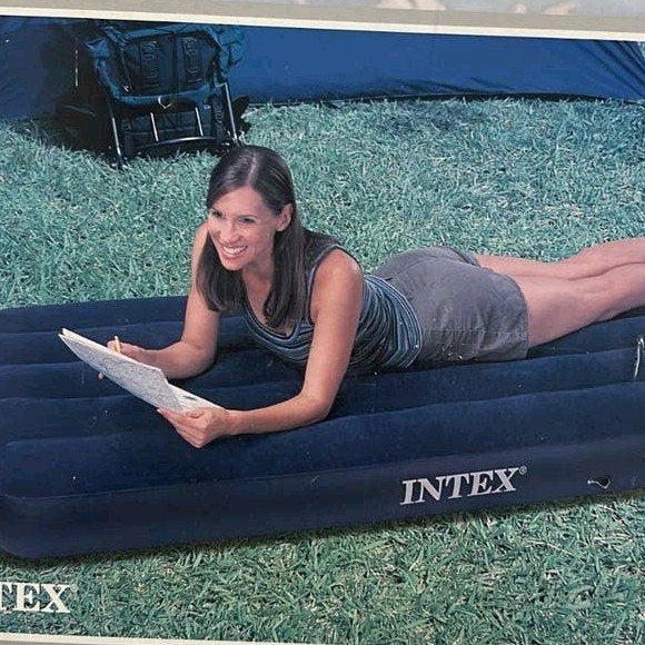 luchtbed Intex inflatable bed new in box, Caravanes & Camping, Matelas pneumatiques, Enlèvement, Neuf, 1 personne