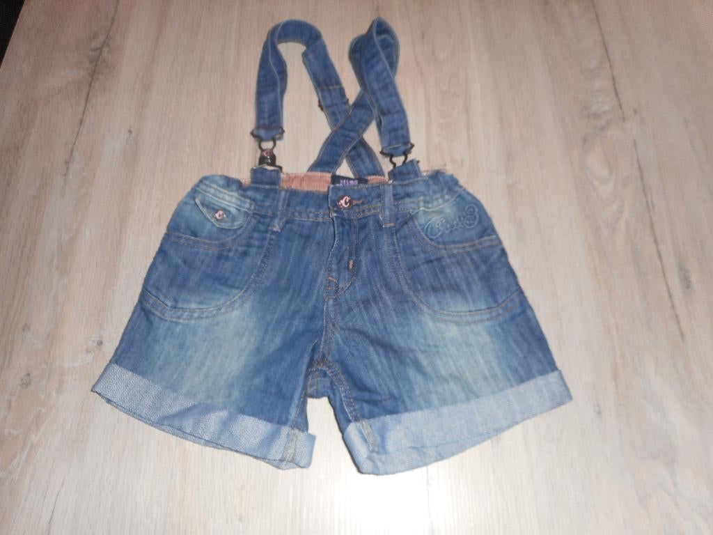 short met bretellen maat 140, Kinderen en Baby's, Ophalen of Verzenden, Zo goed als nieuw, Meisje, Broek