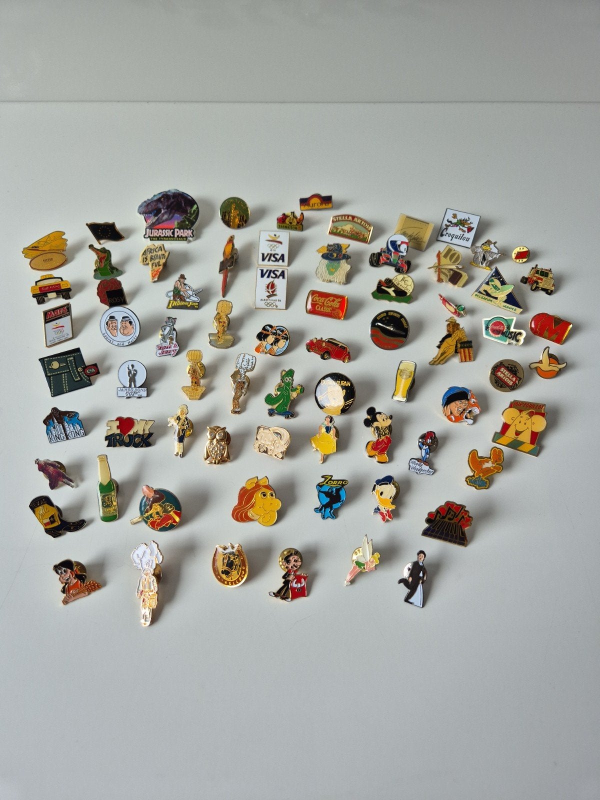 Grand lot de 70 pin's vintage – Marques, dessins animés, .., Collections, Broches, Pins & Badges, Enlèvement ou Envoi