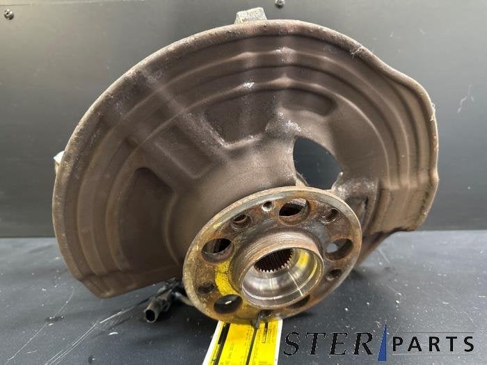 Fusee links-voor van een Mercedes A-Klasse, Gebruikt, -, Ophalen of Verzenden, -