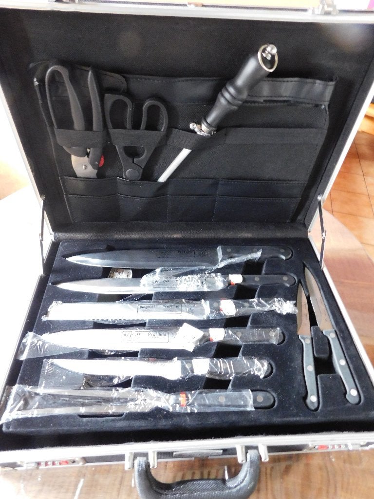 ensemble de couteaux - école cuisine - couverts -, Enlèvement ou Envoi, Comme neuf, Inox ou Chrome, Résiste au lave-vaisselle