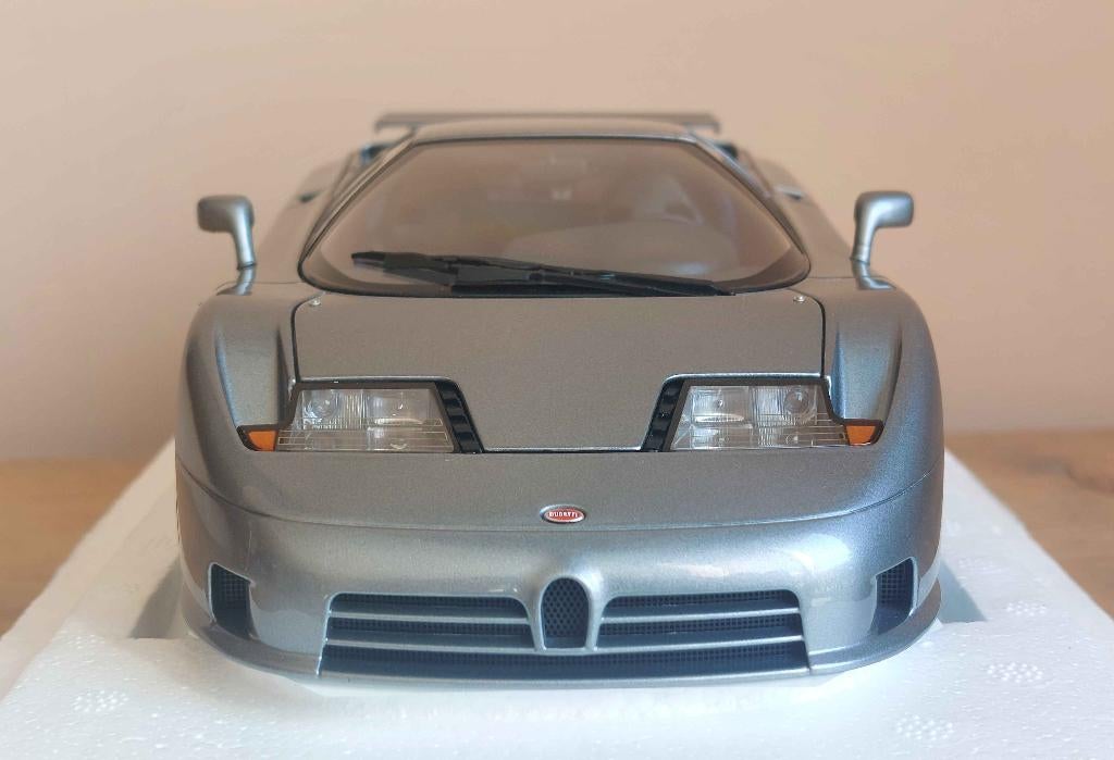 Bugatti EB 110 SS (grijs/zilver) AutoArt, Ophalen of Verzenden, Nieuw, Auto, Autoart