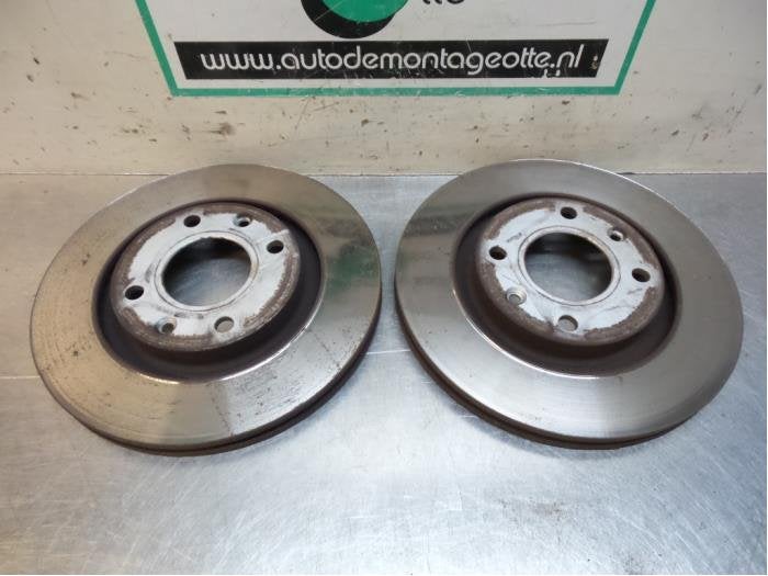 Disque de frein avant d'un Citroen C3 (C3 09-), -, 3 mois de garantie, Utilisé, -
