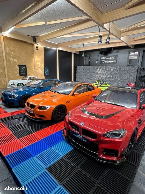 1/18 dalle diorama garage, Enlèvement ou Envoi, Comme neuf