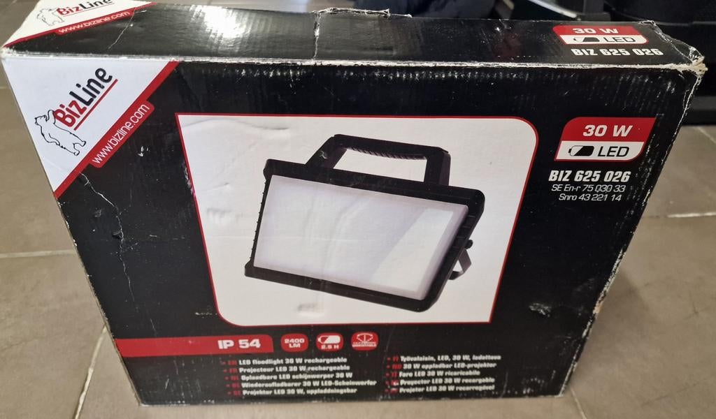 Bizline 30W LED-bouwprojector op batterijen, Ophalen of Verzenden, Nieuw, Minder dan 50 watt, Lamp