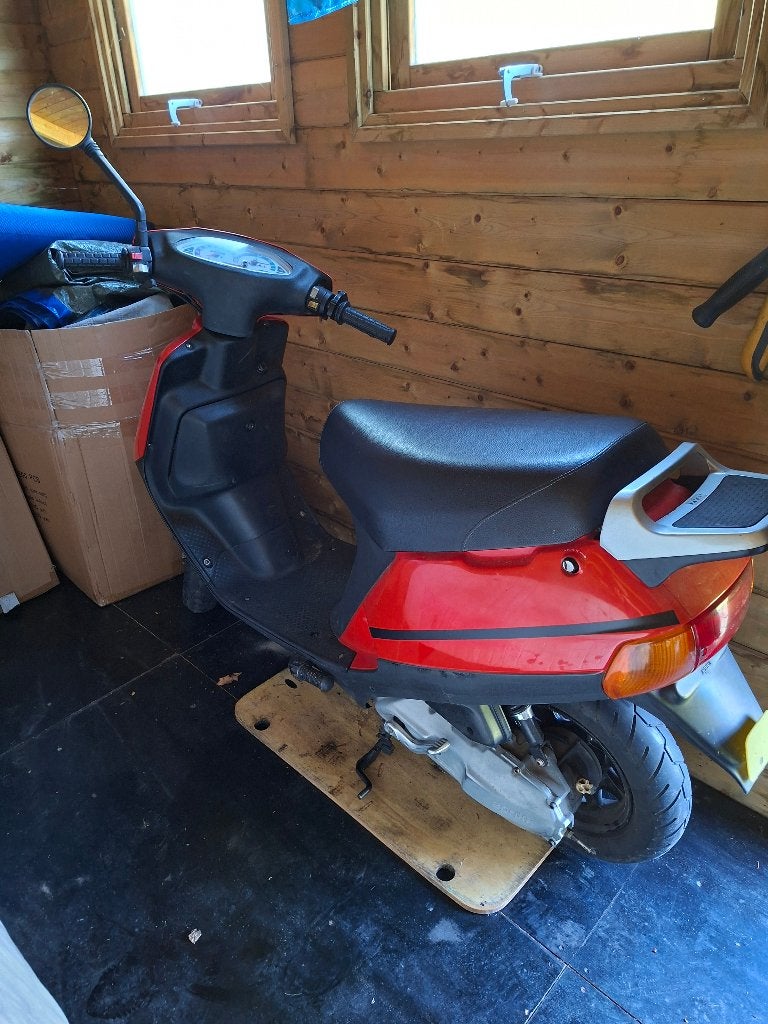 Brommer aprilia amigo, 0 vitesses, Enlèvement, Utilisé, Classe A (25 km/h)
