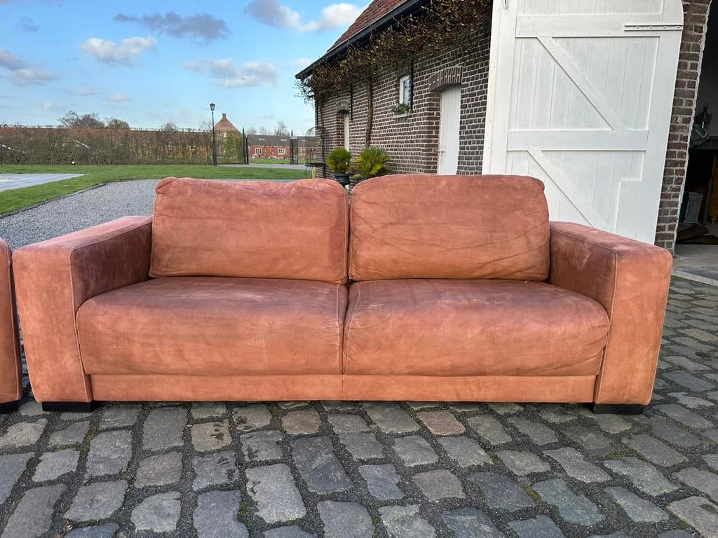 2 sièges spacieux en nubuck de couleur cognac À VENDRE, 250 à 300 cm, Banc droit, Enlèvement, Utilisé