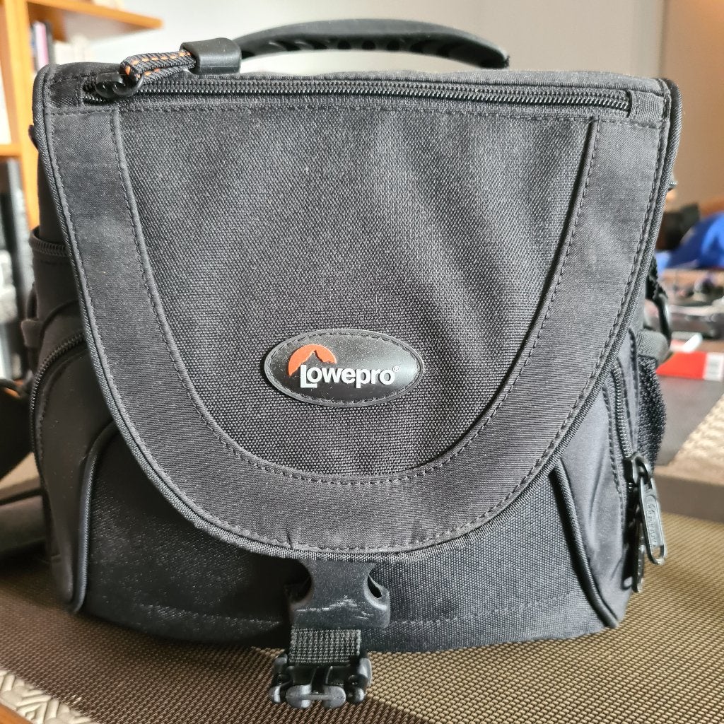 LOWEPRO NOVA 3 AW, Audio, Tv en Foto, Ophalen, Zo goed als nieuw, Lowepro