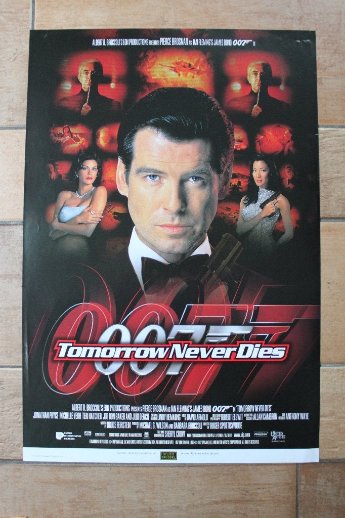 filmaffiche James Bond Tomorrow Never Dies 1997 filmposter, Verzamelen, Rechthoekig Staand, Ophalen of Verzenden, Zo goed als nieuw