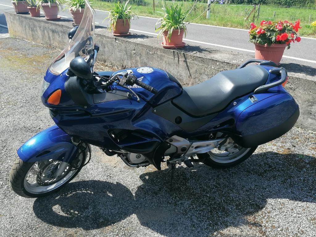 Honda Deauville NT650, Motoren, Motoren | Honda, 2 cilinders, Super Sport, Particulier, Meer dan 35 kW