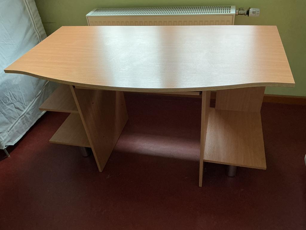 Bureau table de travail, Enlèvement, Utilisé