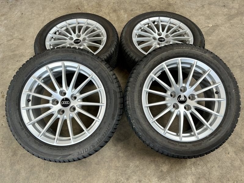 17 inch originele velgen + winterbanden Audi A5 8W0601025AE, Auto-onderdelen, Gebruikt, -, -, Banden en Velgen