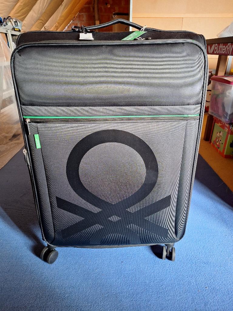 Koffer nieuw delsey 2 zwart en 1 blauw 104 liter, Handtassen en Accessoires, Koffers, Nieuw, Zacht kunststof, 70 cm of meer, 45 tot 55 cm