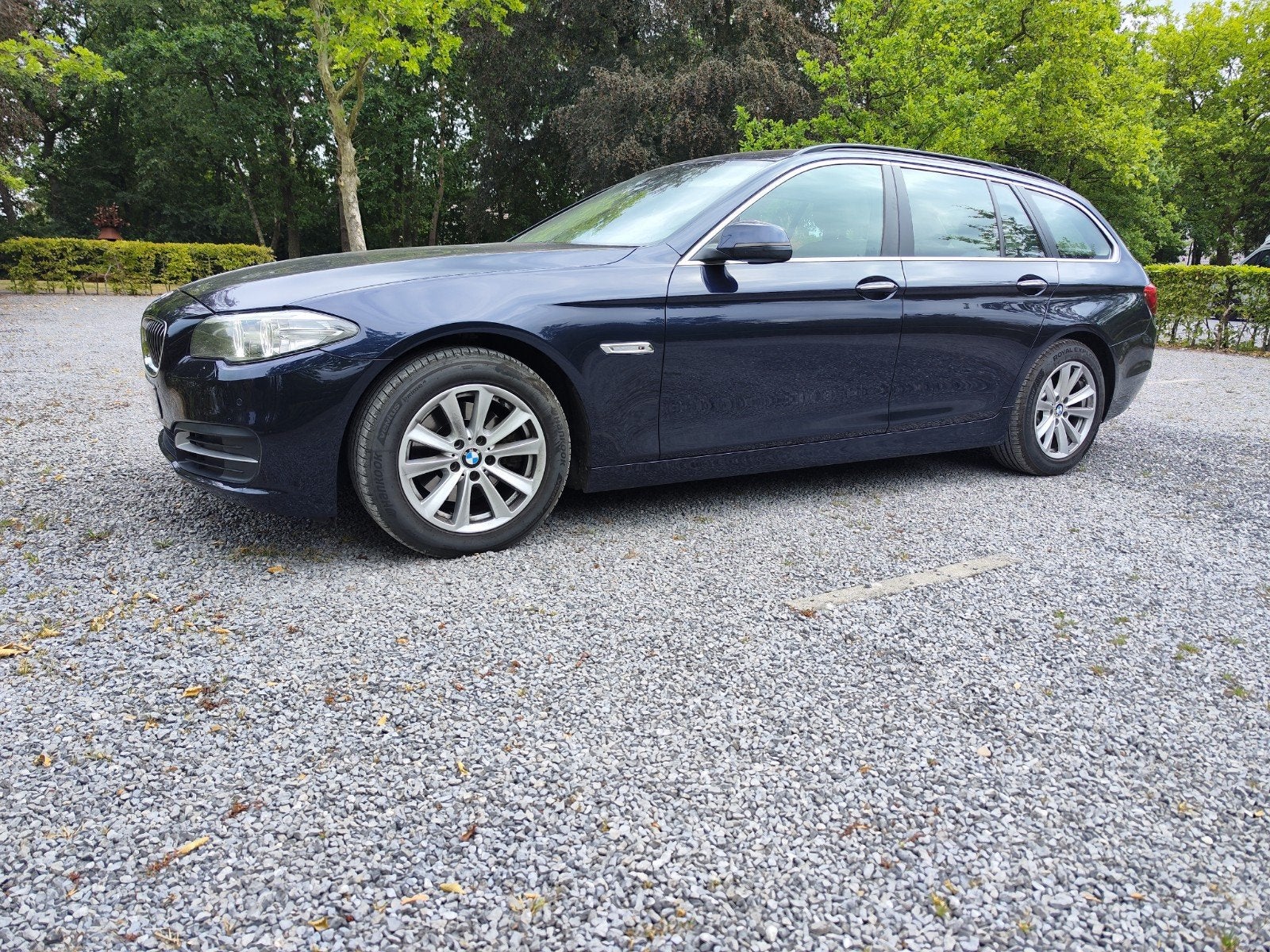 BMW 518d F11 Luxury Line, Autos, BMW, Cuir, Boîte manuelle, 5 portes, Particulier