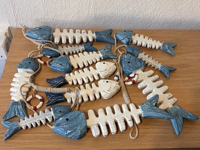 Lot 11 poissons en bois avec corde et bouée, Enlèvement ou Envoi, Utilisé, Multicolore, Bois