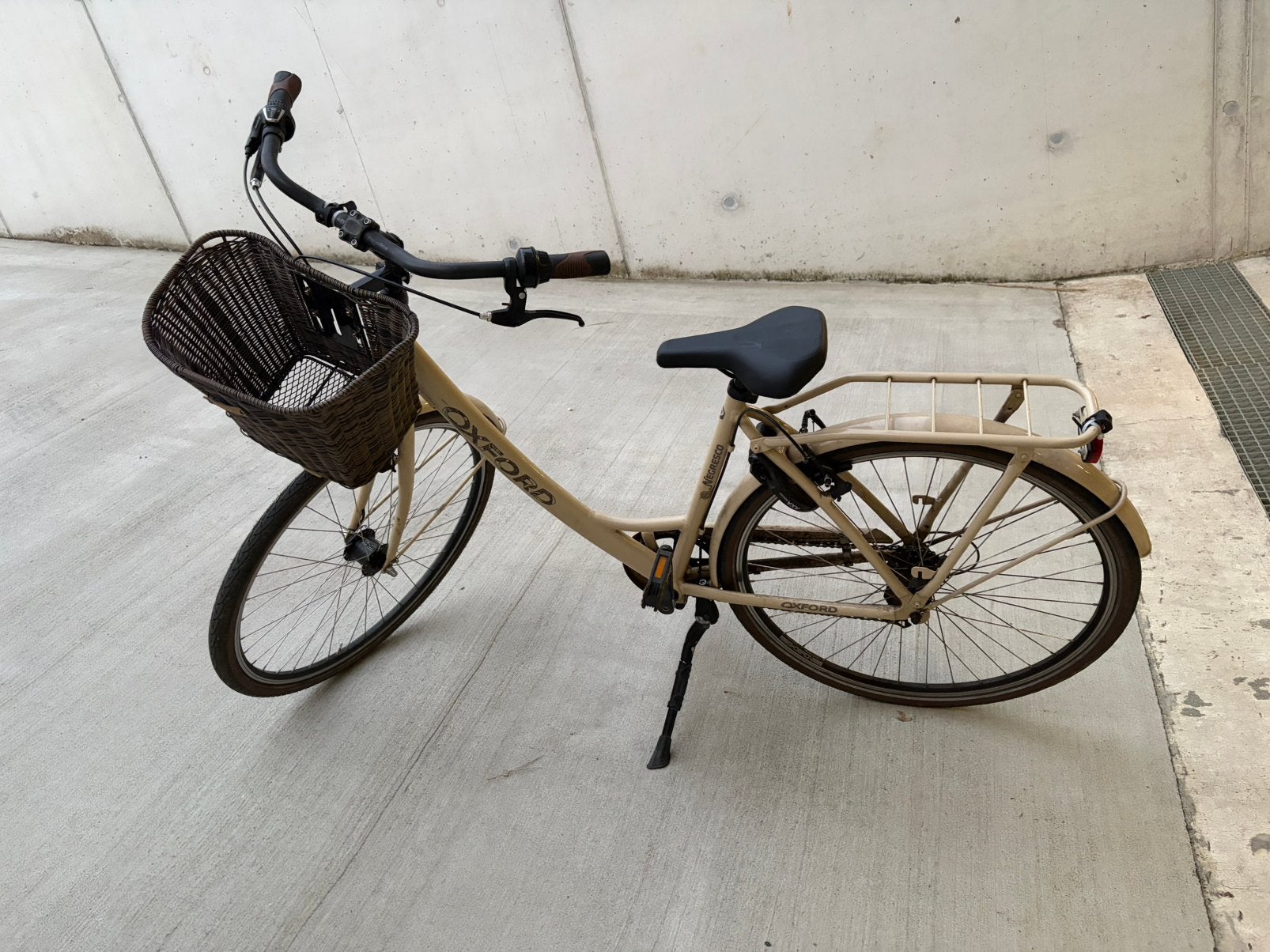 Dames meisjes fiets, Ophalen, Zo goed als nieuw