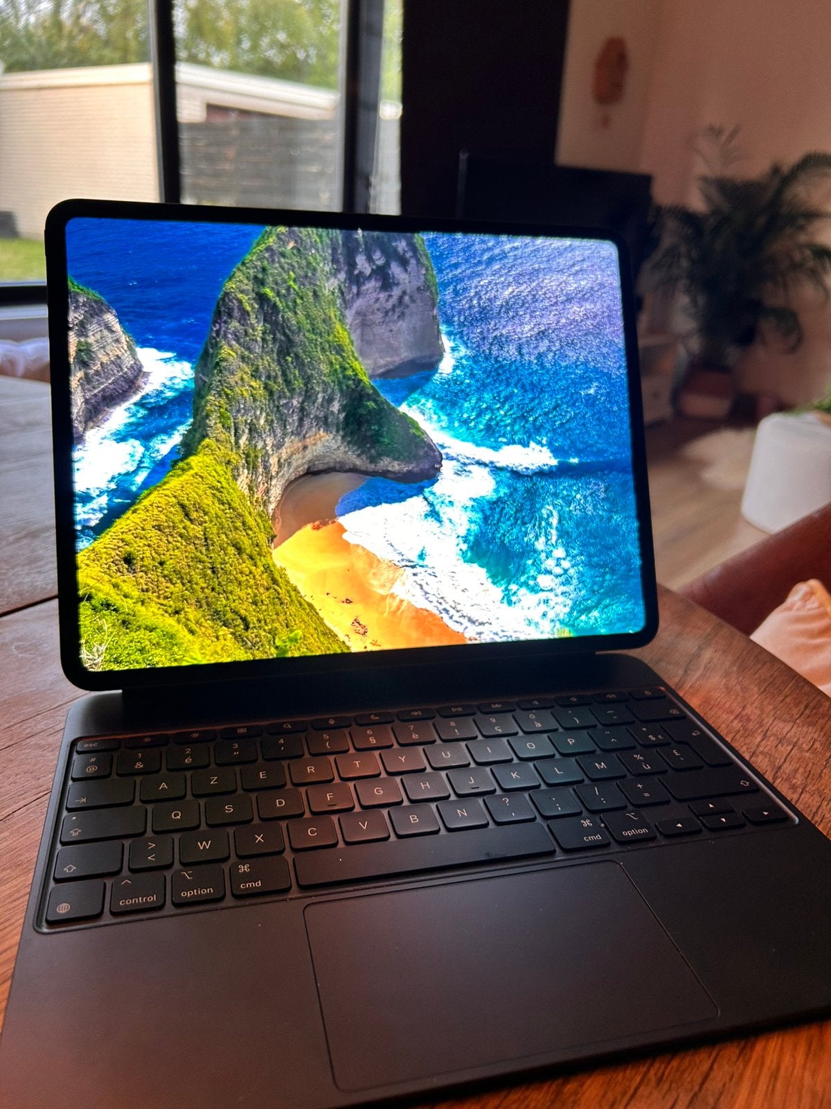 IPAD M5 13 INCH (2026) + MAGIC KEYBOARD, Computers en Software, Apple iPads, Ophalen, 13 inch of meer, Zwart, Zo goed als nieuw
