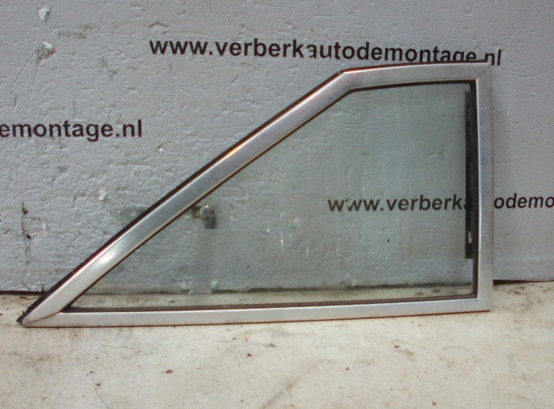 ZIJRUIT RECHTS ACHTER Ford Taunus (01-1970/02-1976), Auto-onderdelen, Gebruikt, Henry-Ford-Straße  1
50735  Köln, DE, Ford-Werke GmbH