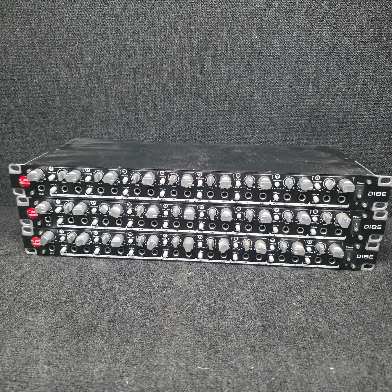 Boîtier DI 8 canaux SM PRO AUDIO - console de mixage


SM PR, Enlèvement ou Envoi