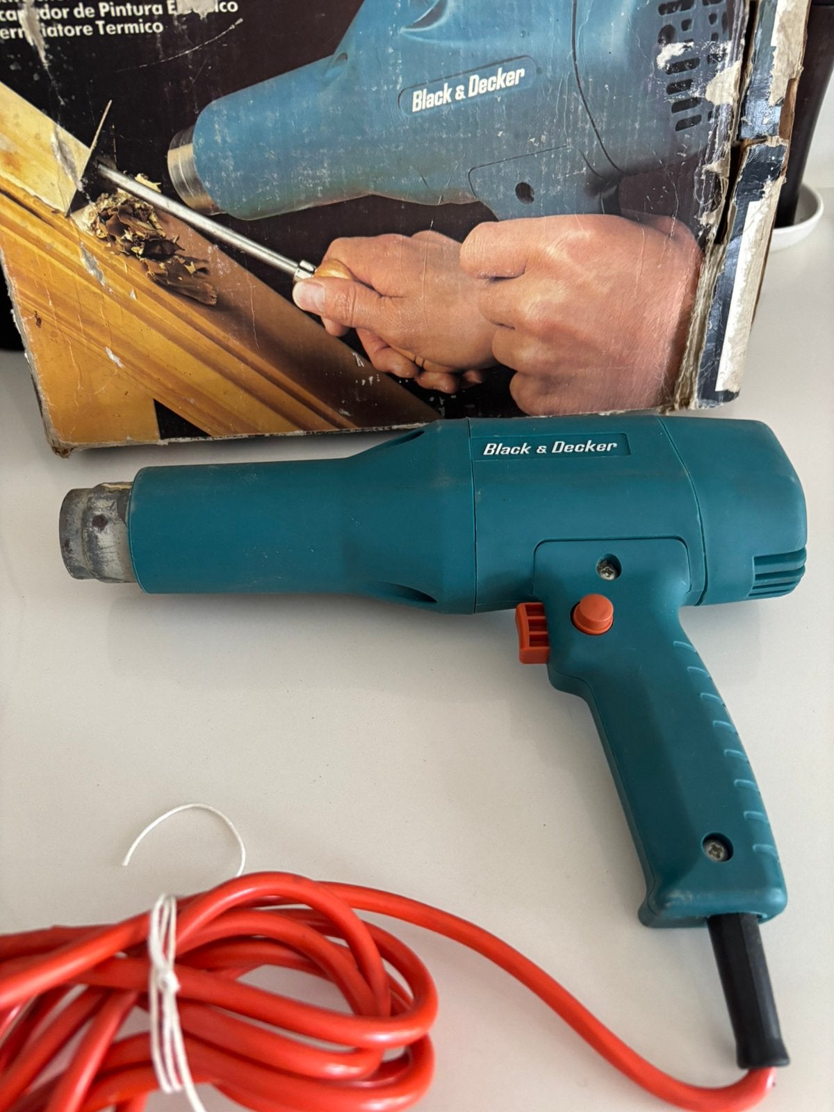 Verfstripper Black& Decker, Bricolage & Construction, Matériel de peinture, Enlèvement, Utilisé, Autres types