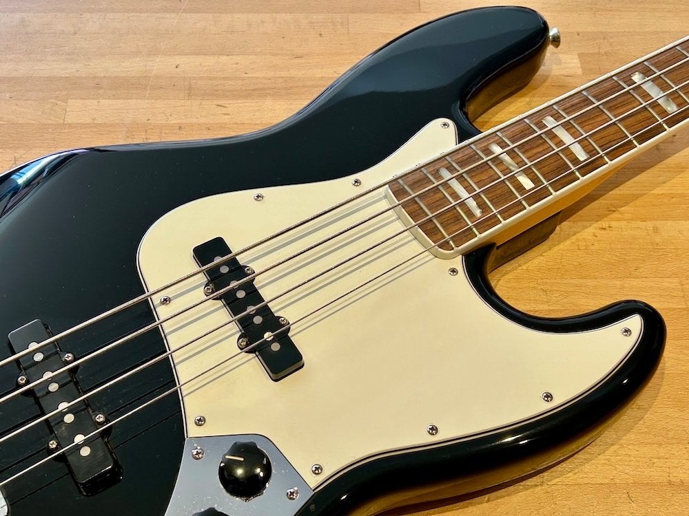 Fender 2018 Classic Series ‘70s Jazz Bass Black + Gigbag , Électrique, Enlèvement ou Envoi, Burg. Philipslaan 108-110, 3680 Maaseik