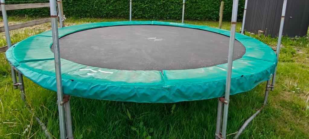Trampoline berg champion elite, Ophalen