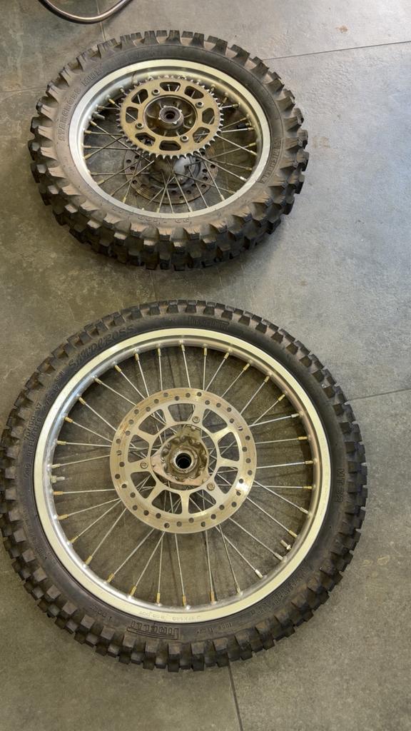 Pneu gante complet occasion 85yz, Motos, Enlèvement ou Envoi, Utilisé
