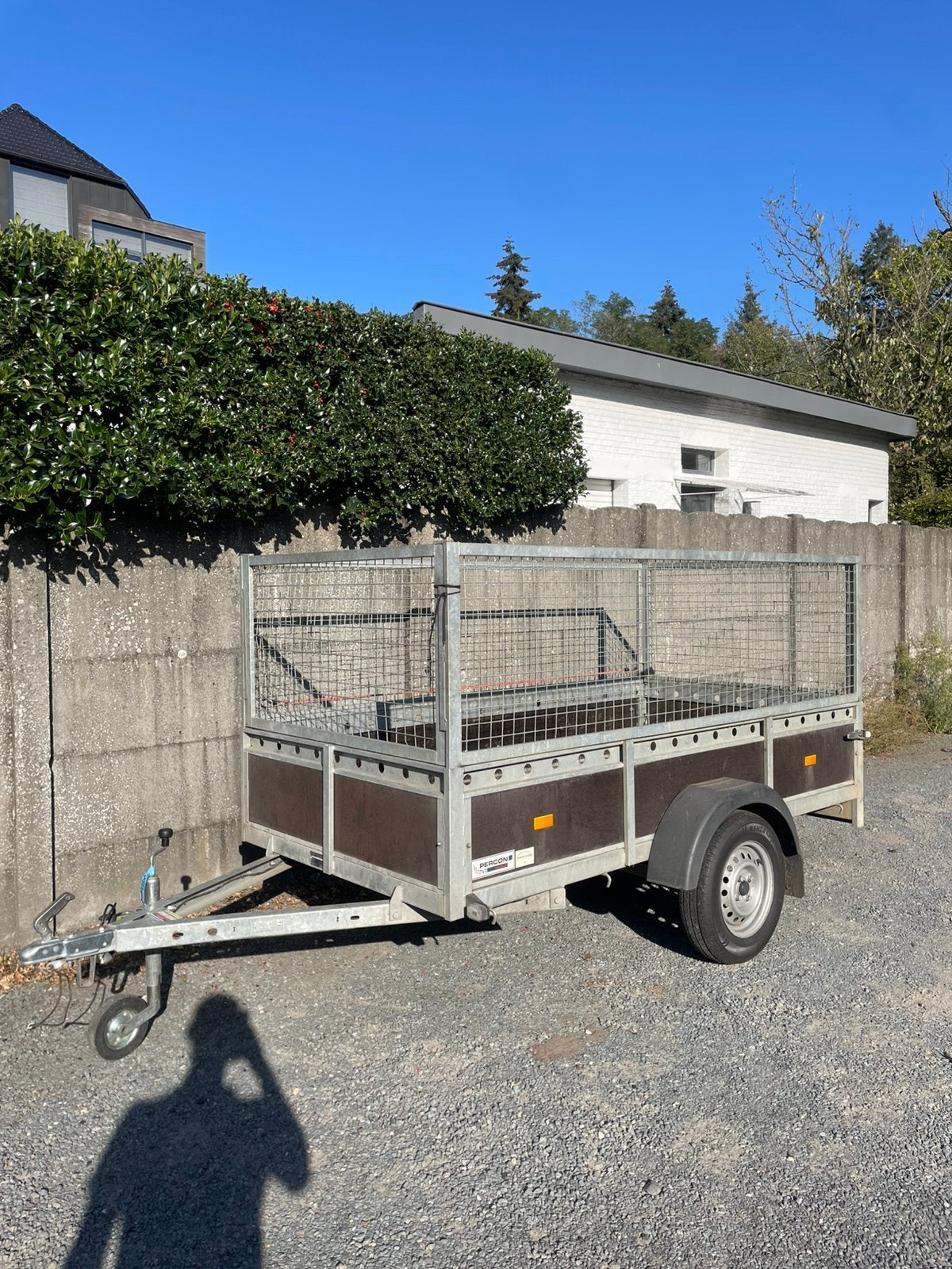 750kg aanhanger met loofrokken + net en slot, Auto diversen, Ophalen, Zo goed als nieuw