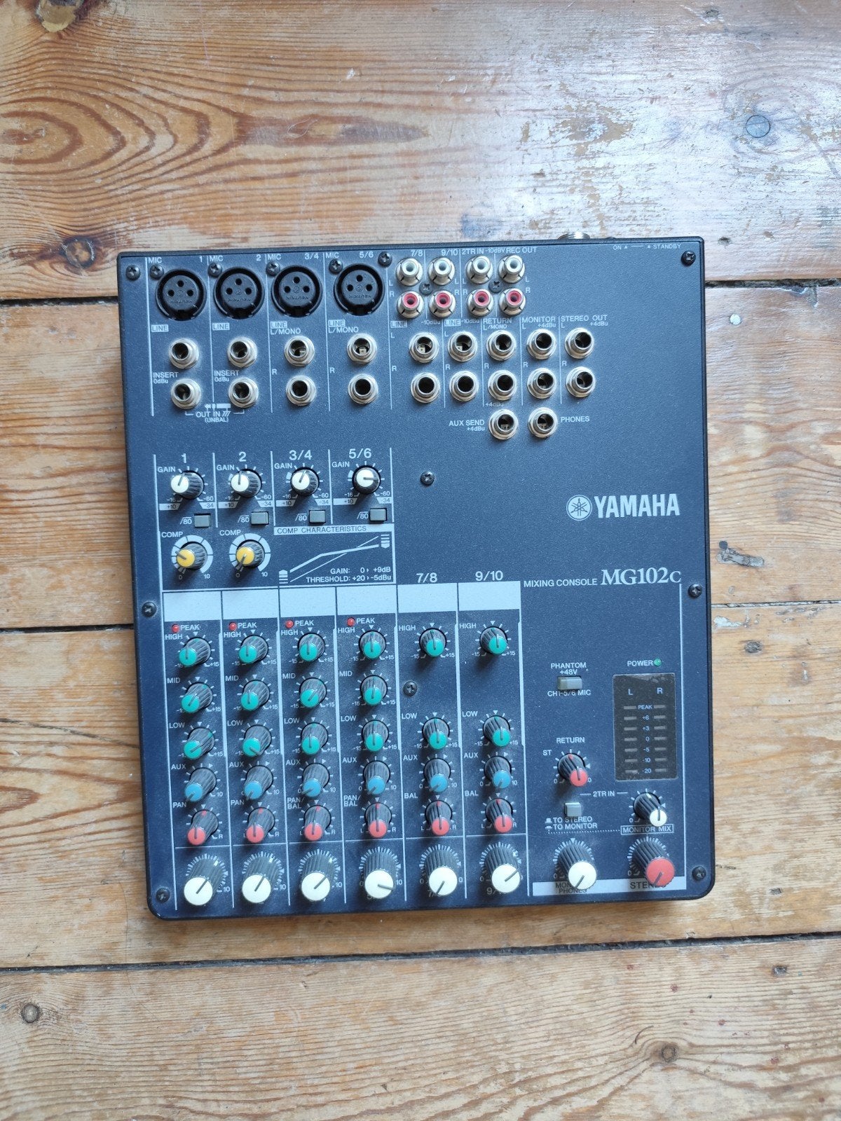 table mixage Yamaha mg102c, Musique & Instruments, Enlèvement