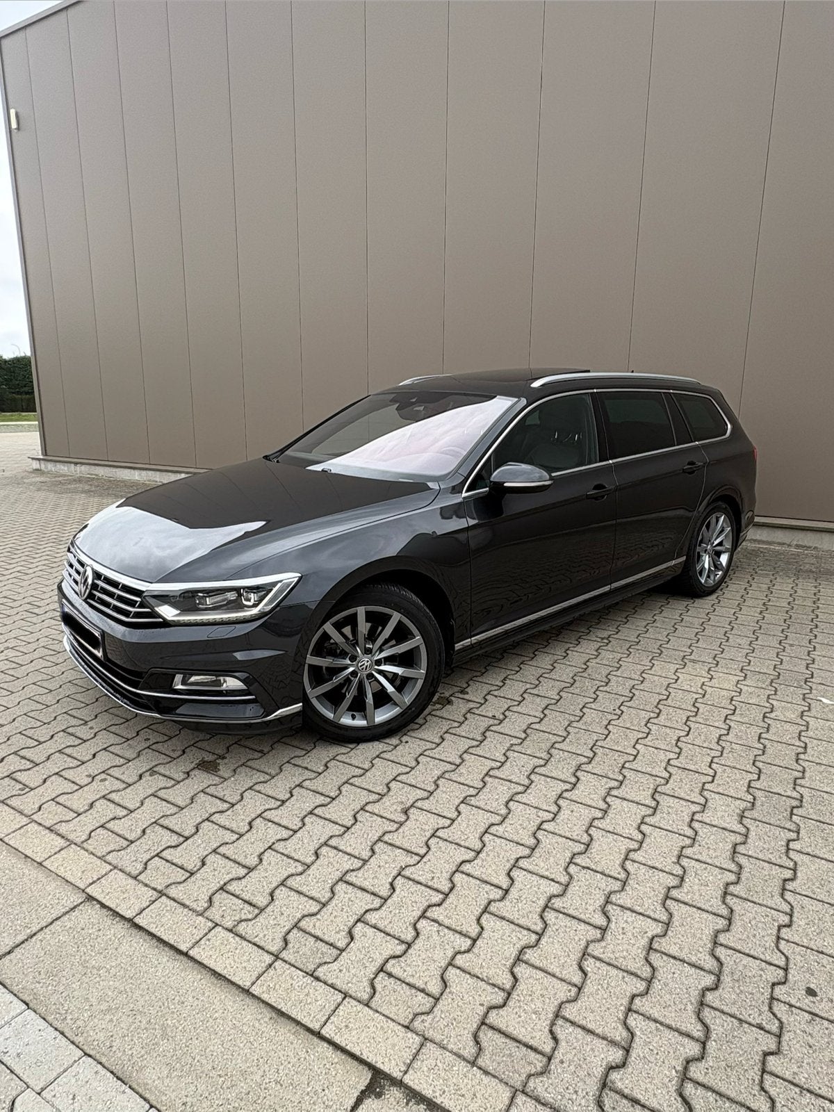 Volkswagen Passat R-Line, Auto's, Automaat, Particulier, Dealer onderhouden, Passat