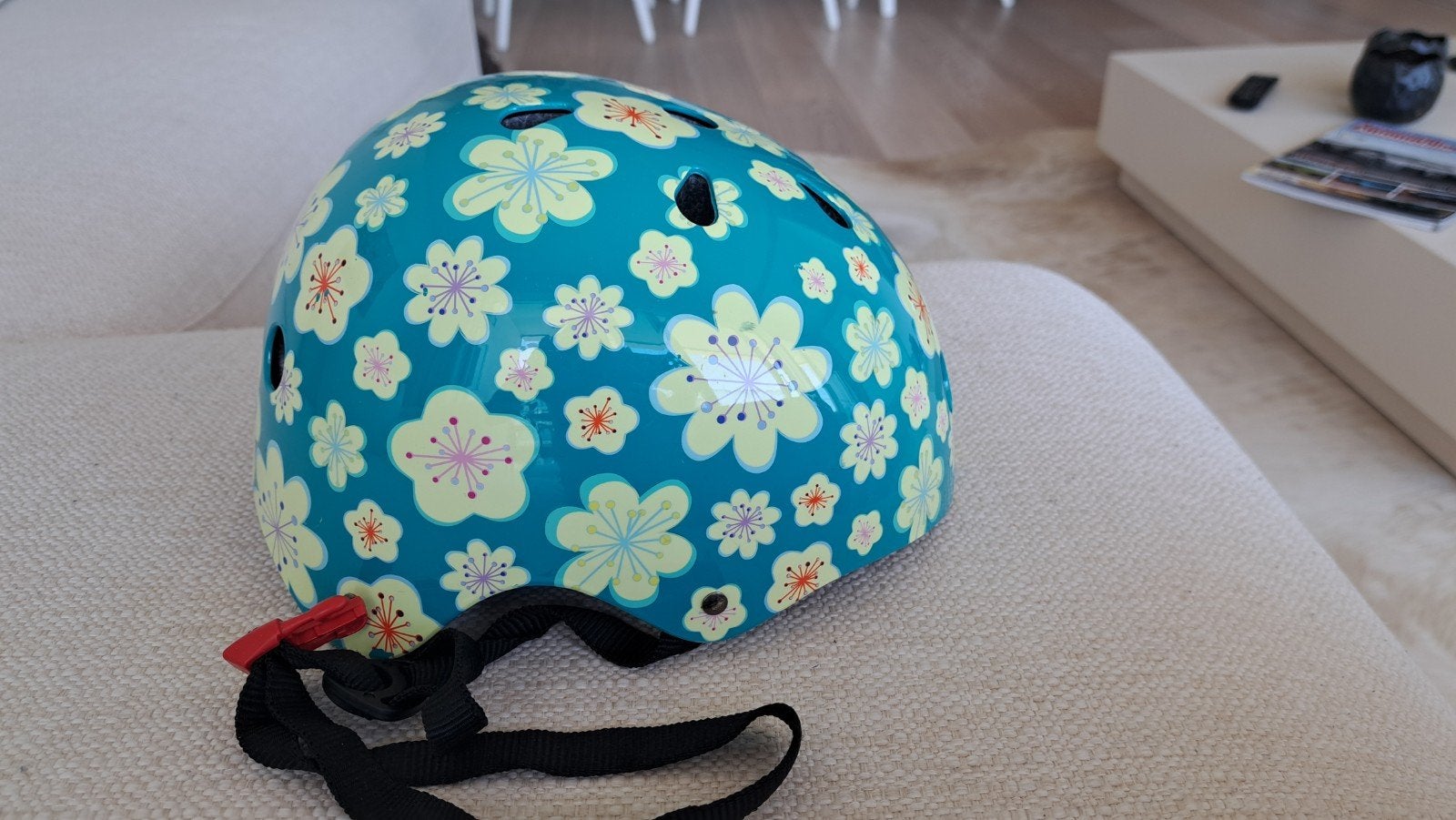 nieuwe fietshelm meisje, Fietsen en Brommers, Fietsaccessoires | Fietshelmen, Ophalen, Meisje