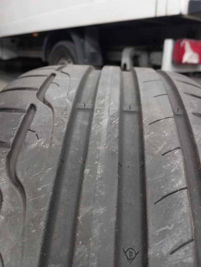 2 Pneus Dunlop 225/45 R17, Autos : Pièces & Accessoires, Pneus été, Autres dimensions, Pneu(s), Enlèvement