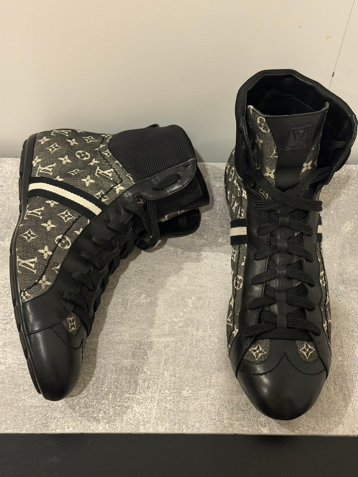 Authentieke sneakers van Louis Vuitton, Ophalen, Zo goed als nieuw, Zwart