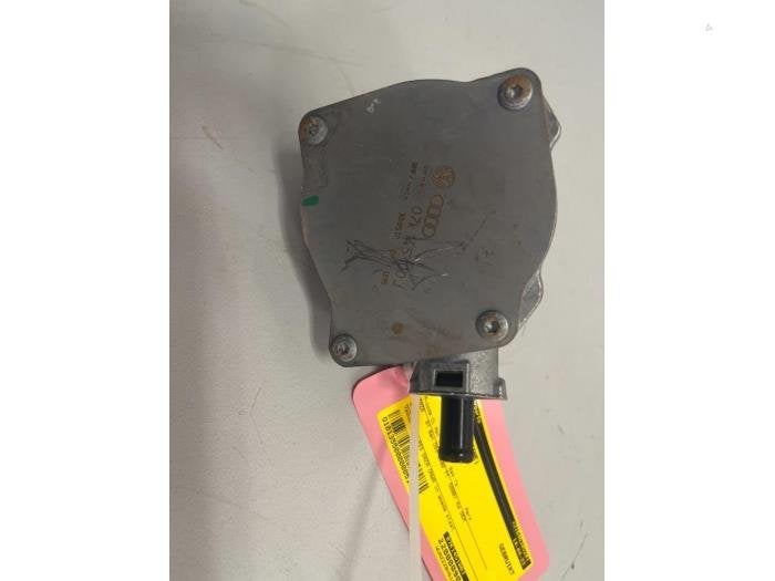 Vacuumpomp (Benzine) van een Audi RS3, -, 3 mois de garantie, Audi, Utilisé