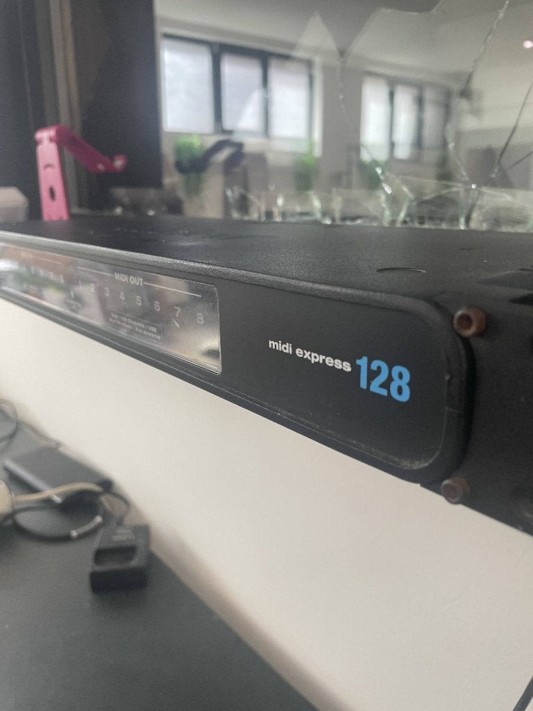 MOTU MIDI Express 128 USB MIDI Interface, Musique & Instruments, Enlèvement, Comme neuf