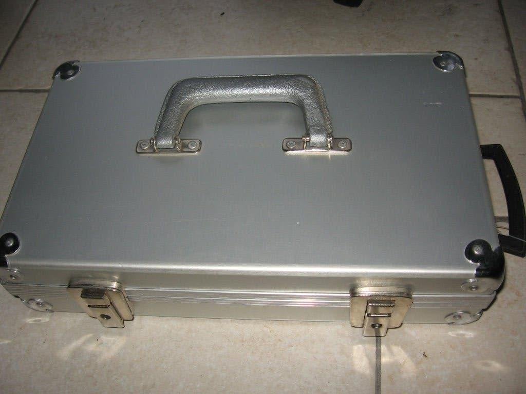 Nieuwe aluminium koffer met 6 vakken + sleutels, Ophalen of Verzenden, Minder dan 35 cm, Nieuw, Slot
